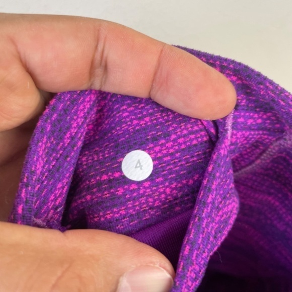 Lululemon Free Flow Crop Diamond Jacquard Space‎ Dye Tender Violet Raspberry Glo - Picture 9 of 9